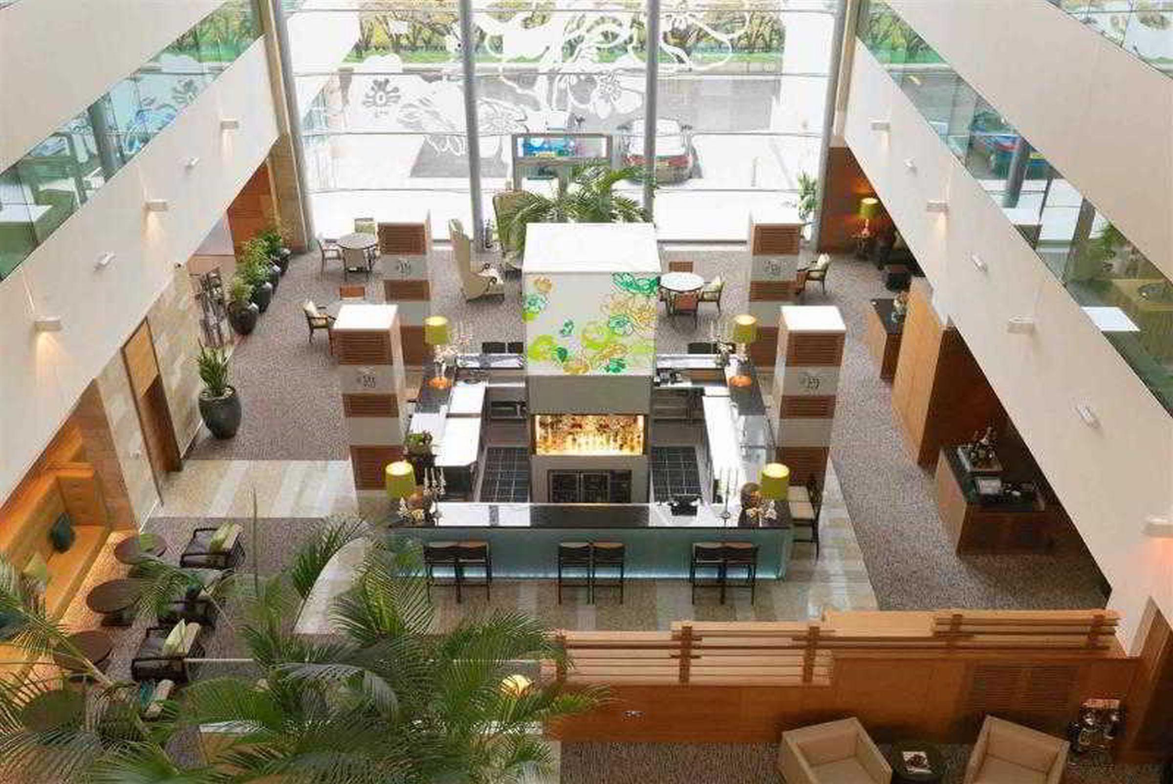 Hotel Sofitel London Heathrow Hillingdon Esterno foto The hotel's lobby