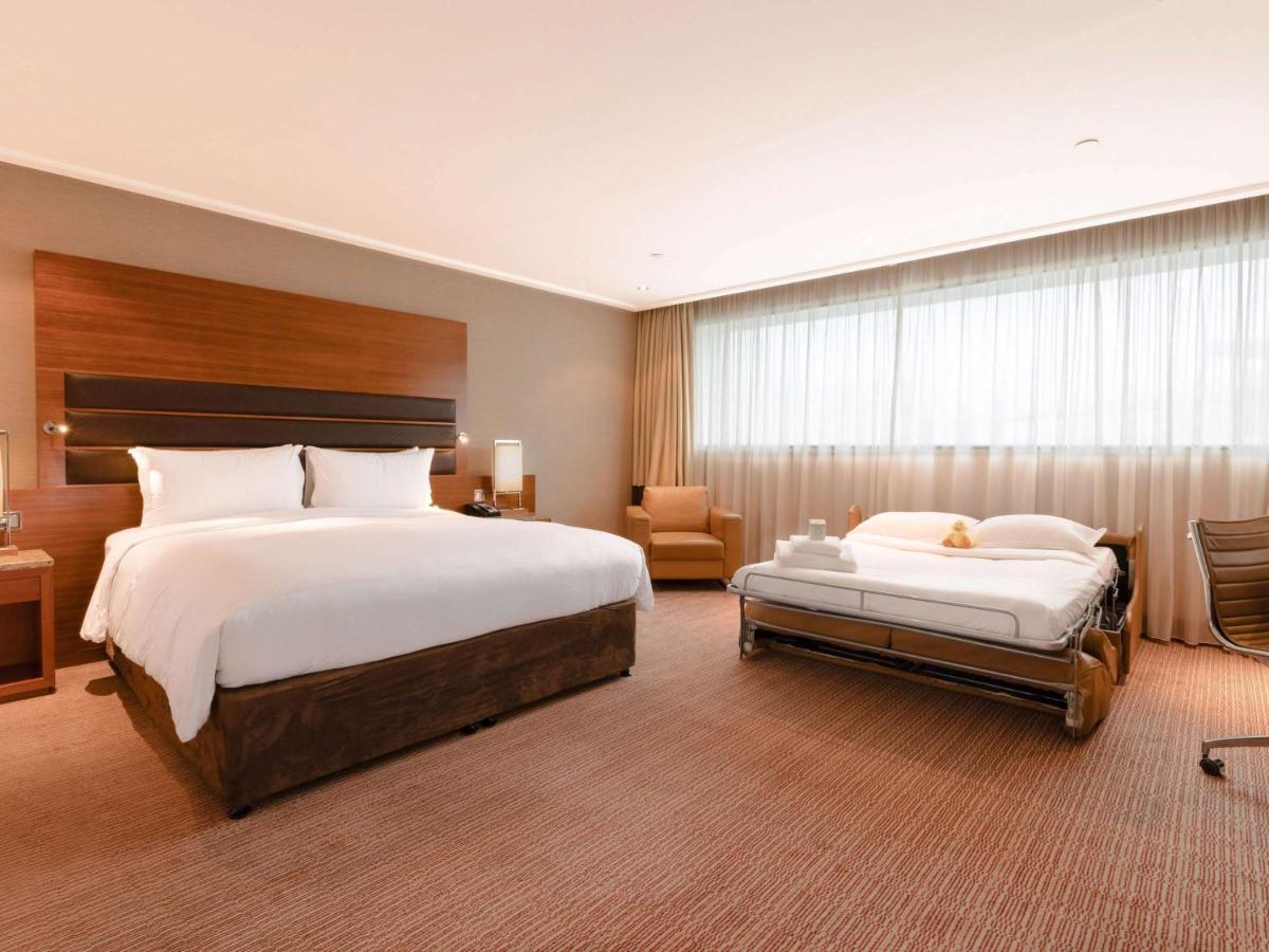 Hotel Sofitel London Heathrow Hillingdon Esterno foto
