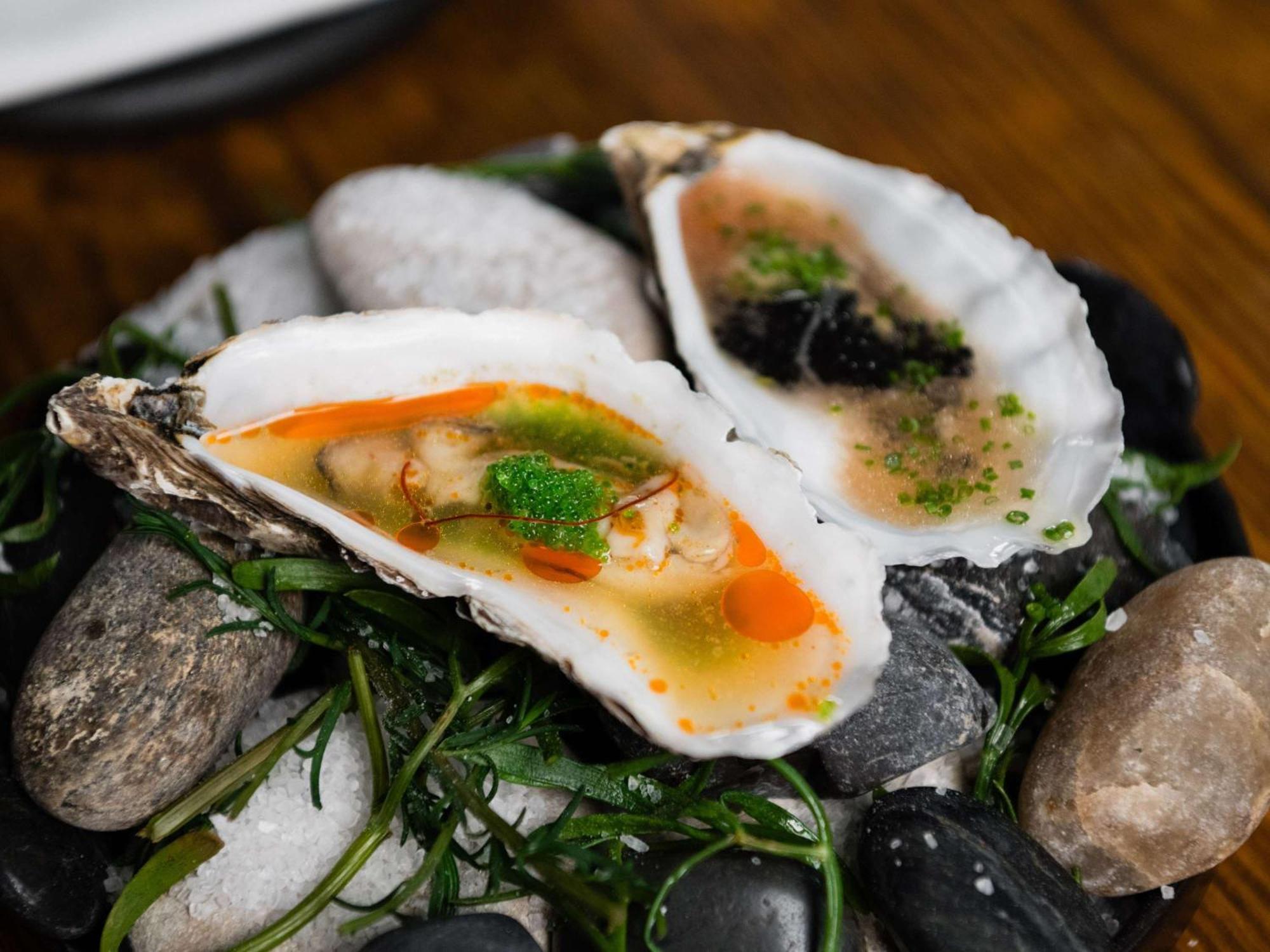 Hotel Sofitel London Heathrow Hillingdon Esterno foto Oysters