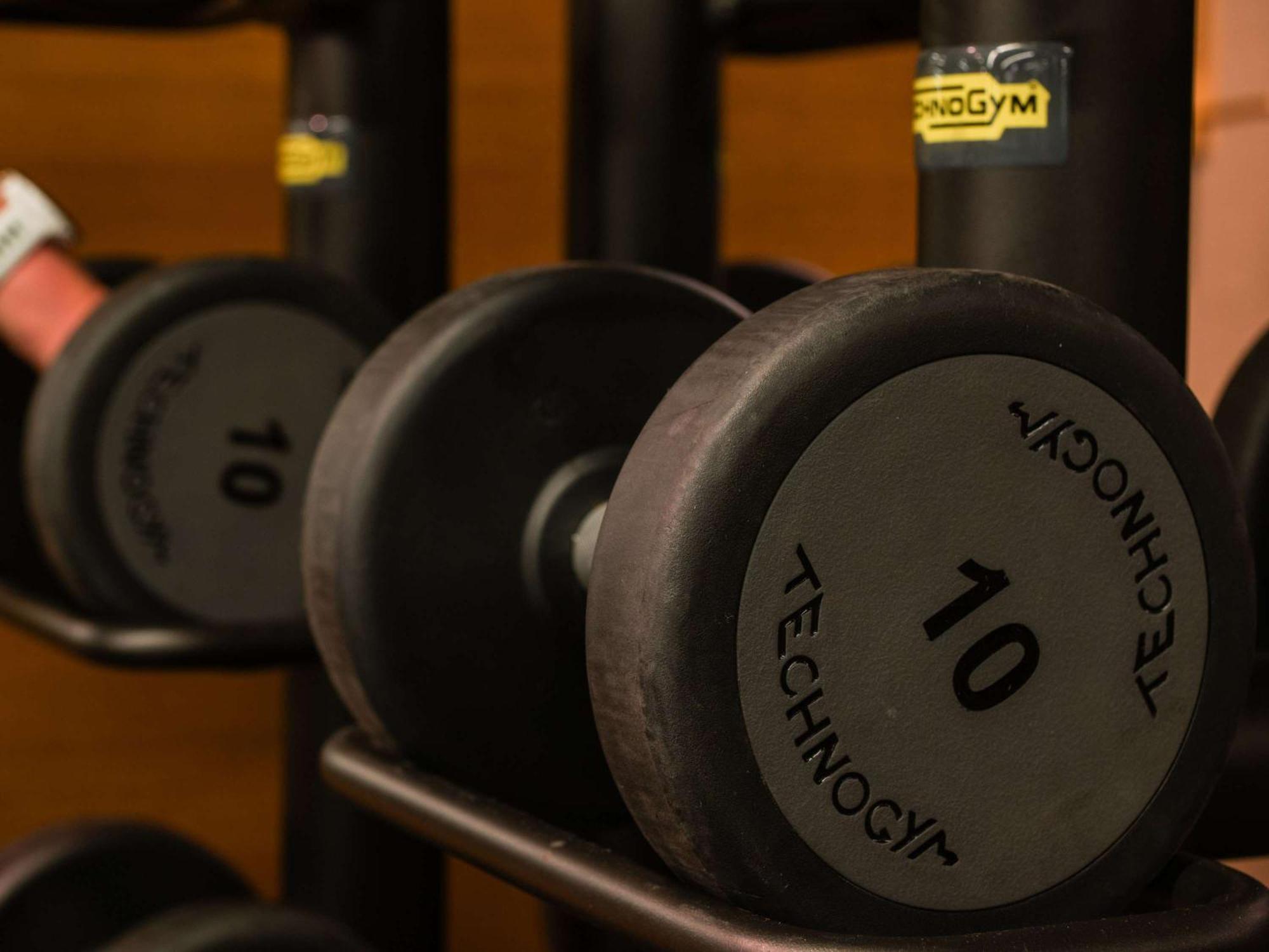 Hotel Sofitel London Heathrow Hillingdon Esterno foto Dumbbells